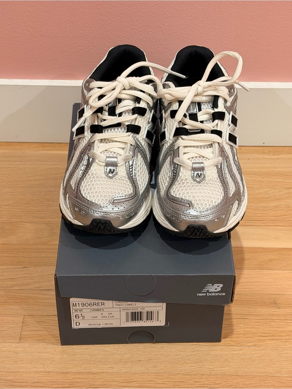 New Balance 1096 Silver, White & Black Mesh Sneakers - 6.5M/8W - like new